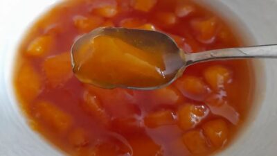 ŞEFTALİ REÇELİ TARİFİ MALZEMELER 1 kilo şeftali 3 su bardağı