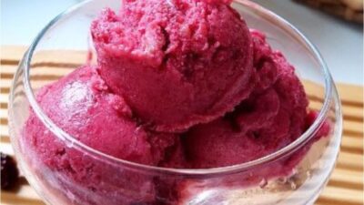 3 Malzemeli Dondurma 3 adet muz ve bir kase dondurulmuş