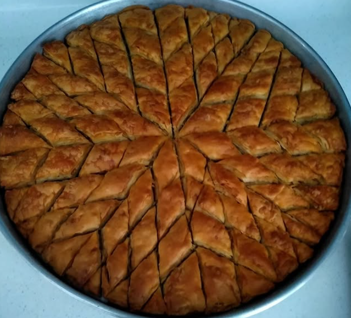 BAKLAVA Malzemeler Hamuru için