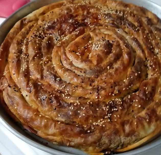 ISPANAKLI BÖREK Mazemeler 4adet