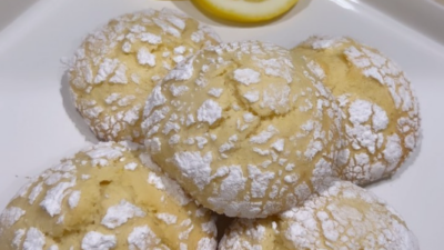 LİMONLU KURABİYE 2 yumurta Yarım çay bardağı sıvıyağ Yarım limon