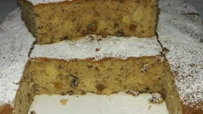 Elmalı Kek Malzemeler: 4 yumurta 1,5 su b bardağı şeker(azaltabilirsiniz)