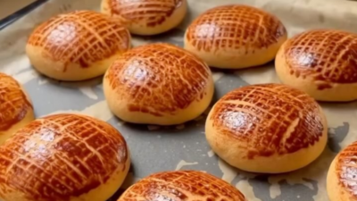 KARAKÖY POĞAÇASI Malzemeler 250gr tereyağı veya margarin 1 çay bardağı