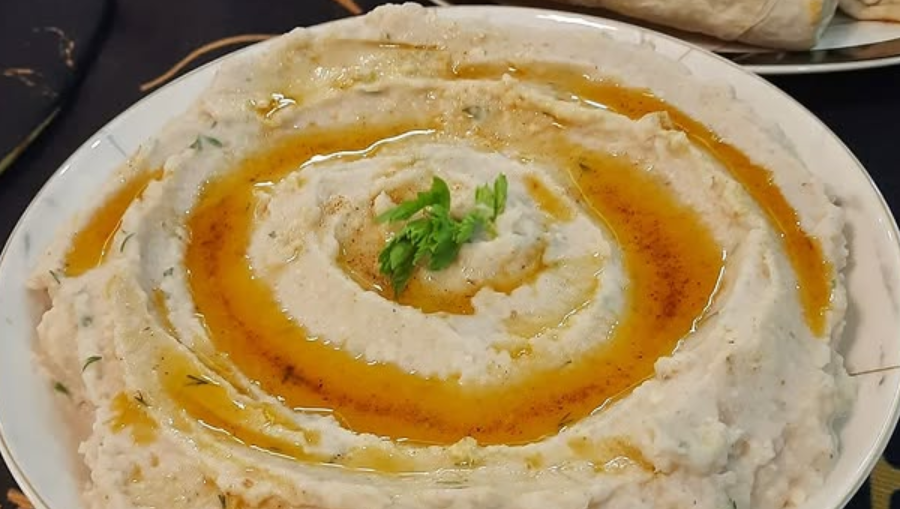 Kereviz Püresi KEREVİZ PÜRESİ Malzemeler: 1 adet büyük boy kereviz 1 yemek