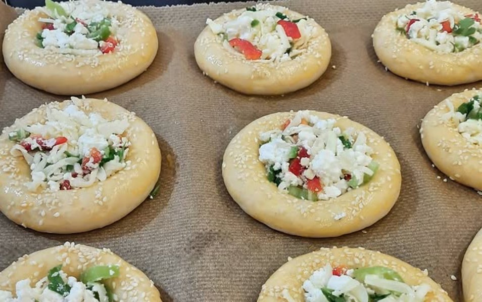 Peynirli Mini Pizza Hamuru