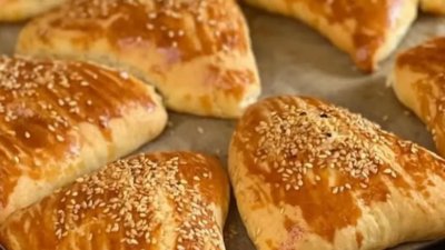 Bayatlamayan Mayasız Üçgen Poğaça Malzemeler 150 gram tereyağı veya margarin