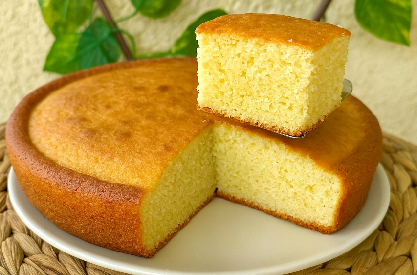 Pamuk Gibi Kabaran Anne Kek Pamuk Gibi Kabaran Anne Kek Malzemeler: 3 adet yumurta 1