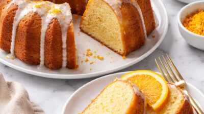 Glazürlü Portakallı Kek Kalıpta Tam Ölçü Kullanılan kalıp 24–26 cm