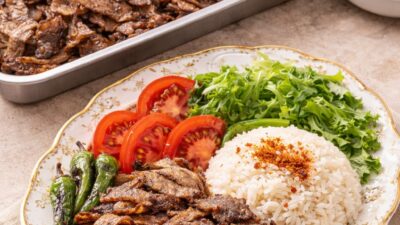 Evde Yaprak Döner Tarifi Dana Etli Malzemeler 1 kg dana