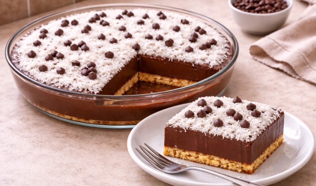 Çikolatalı Bulut Tatlısı Çikolatalı Bulut Tatlısı (Yuvarlak borcam – 26-28 cm) Malzemeler Taban: