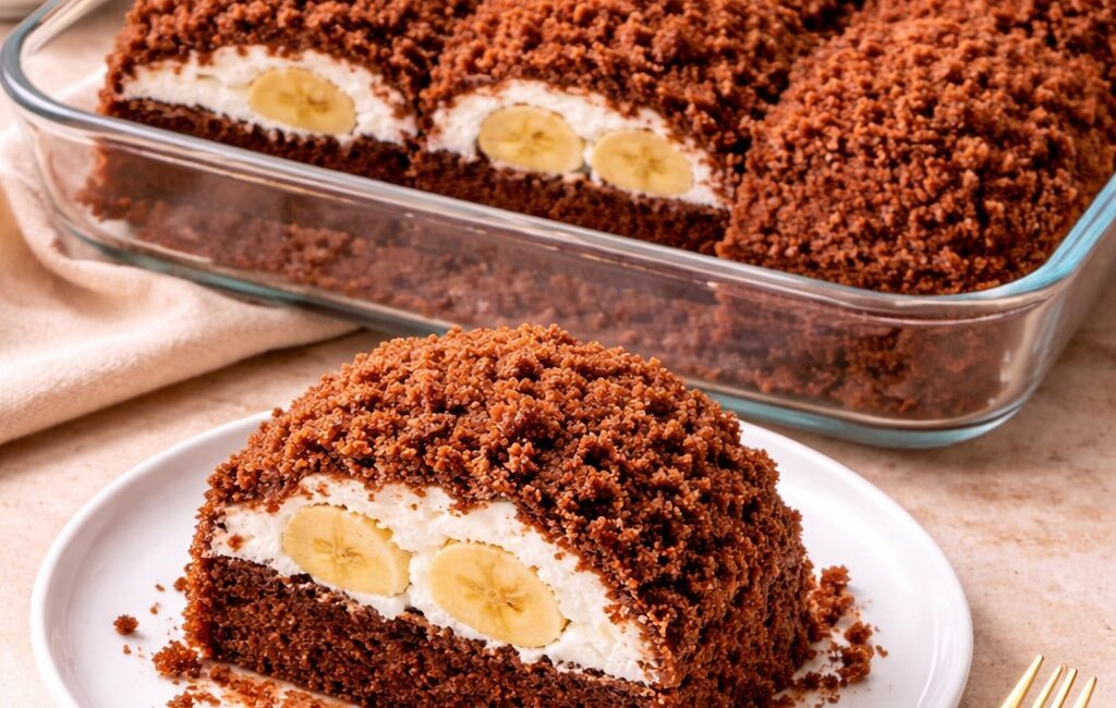 Borcamda Köstebek Pasta Borcamda Köstebek Pasta (8–10 dilim) Kek için: 3 adet yumurta