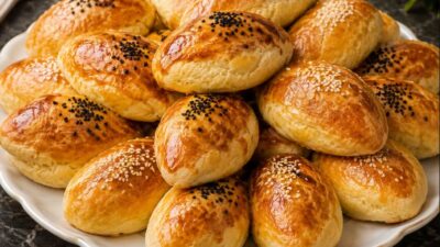 Pastane Poğaçası Tarifi (Yaklaşık 20 Adet) Malzemeler Hamuru İçin 1