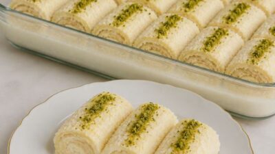 Sütlü Sultan Sarması Tarifi Malzemeler Muhallebisi için 1 litre süt