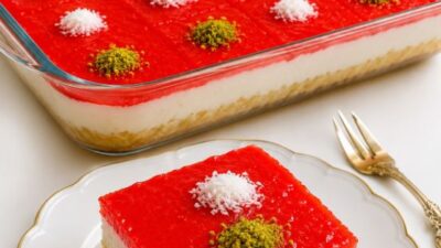 Gelincik Tatlısı Tarifi Gelincik Tatlısı Tarifi Malzemeler Keki için 3 adet yumurta 1