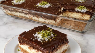 Yöresel Van Pastası (Asker Pastası) Tarifi Van mutfağının geçmişten günümüze